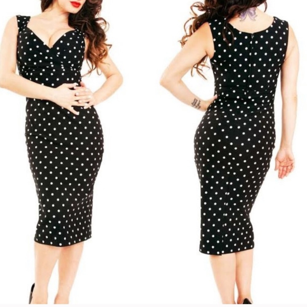 RARE Modcloth Lady Love Song Sheath in Dots